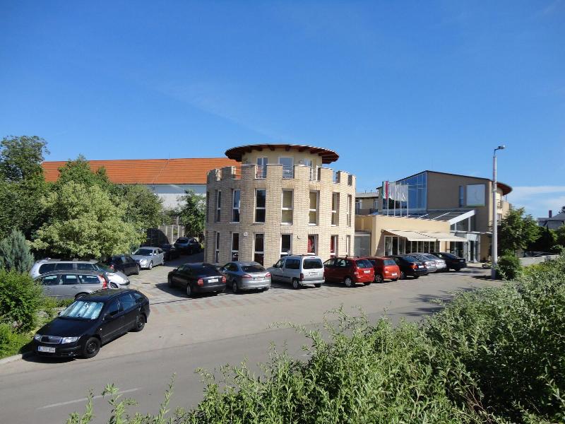 CE Plaza Hotel - Genel