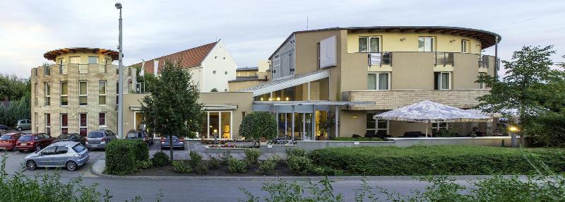 CE Plaza Hotel - Genel