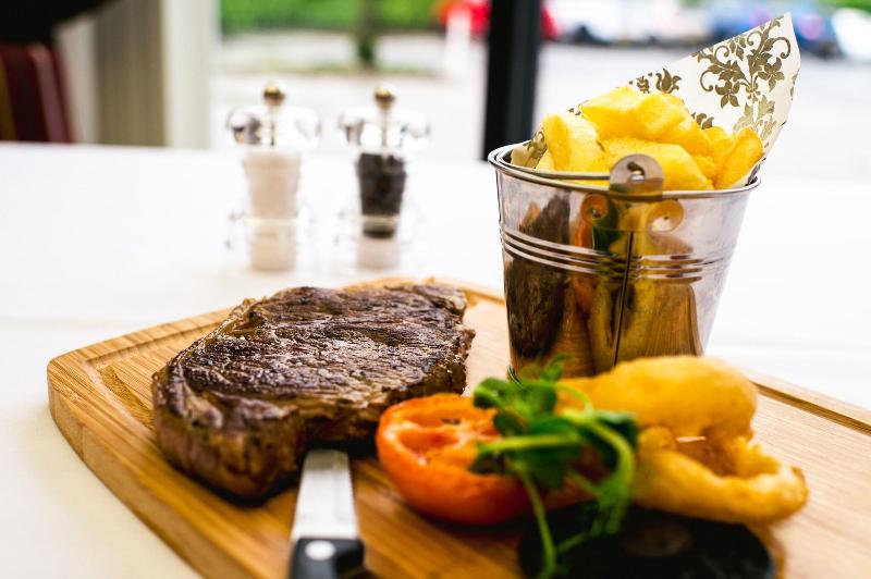 La Mon and Country Club Belfast - Restoran