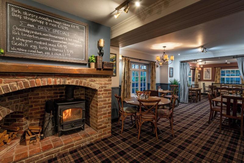 The Avon Causeway Hotel- Inn - Lobi