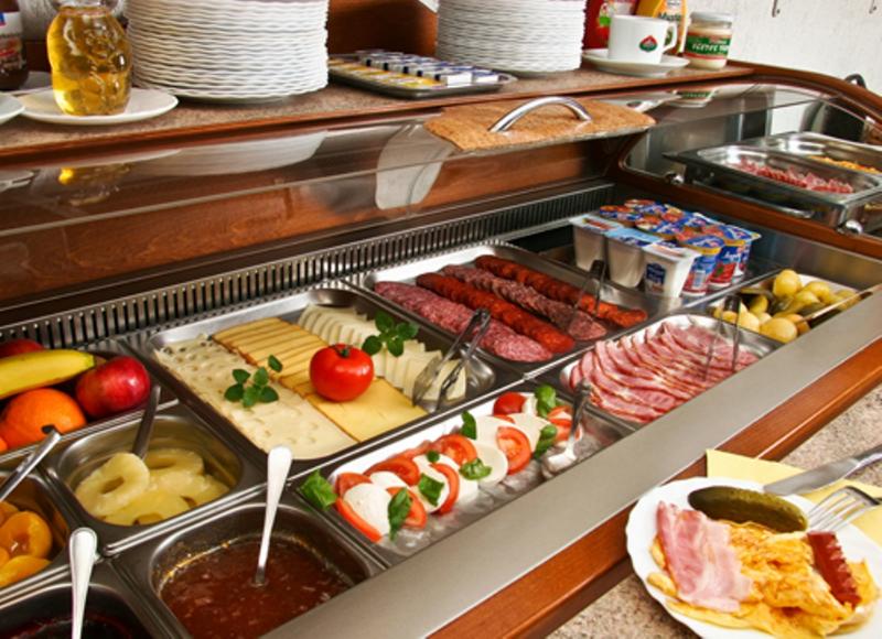 Manzard Panzio - Restoran