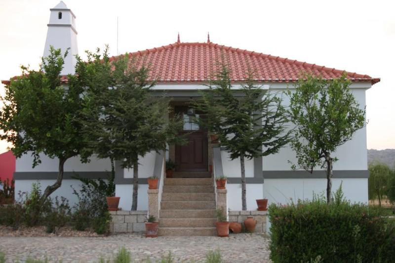 Casa Das Jardas - Genel