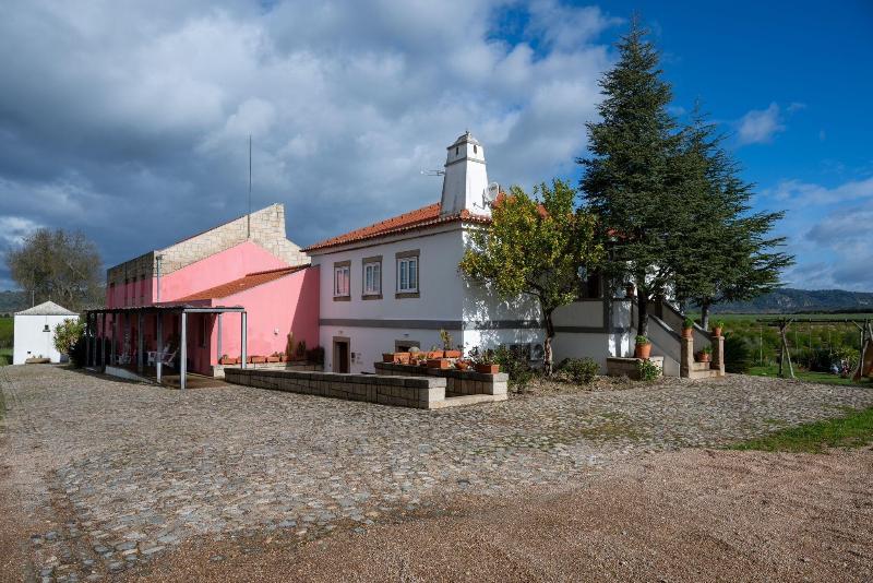 Casa Das Jardas - Genel