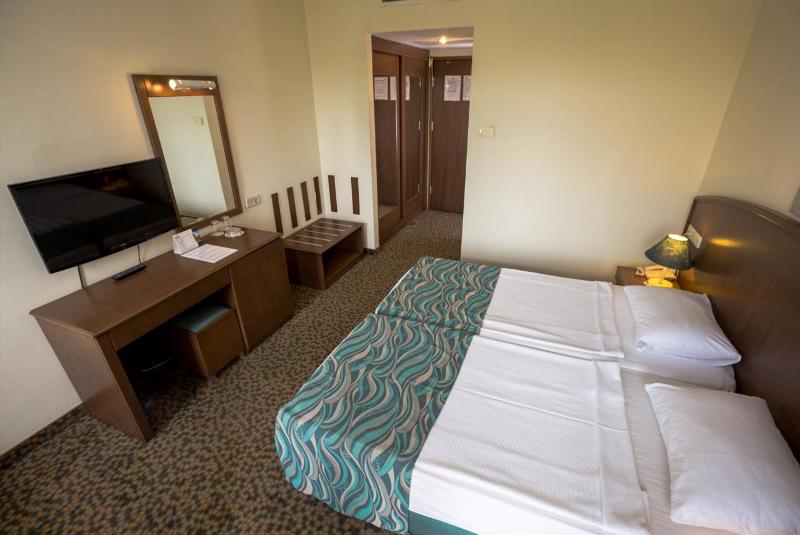 Dosi Hotel - Oda