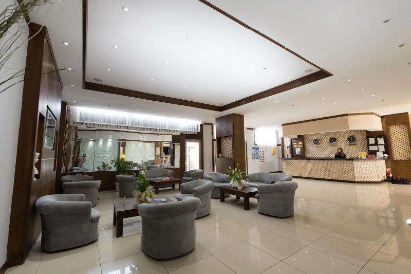 Epic Hotel - Lobi