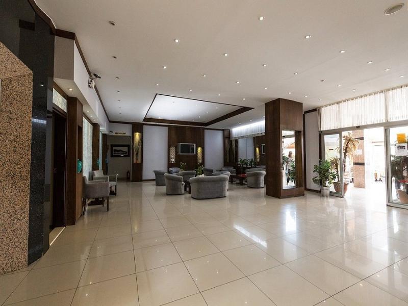 Epic Hotel - Lobi
