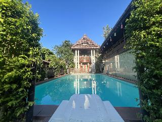 Pha Thai House otel fotoğrafı