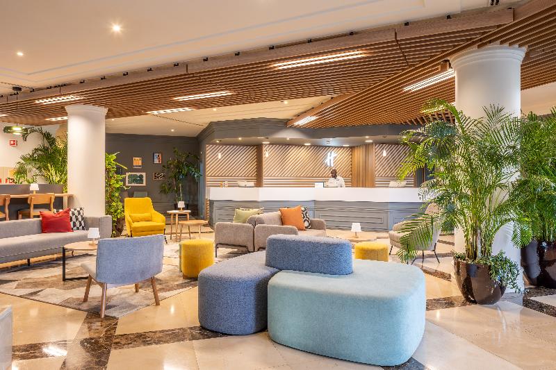Holiday Inn Algarve Albufeira, an IHG Hotel - Lobi
