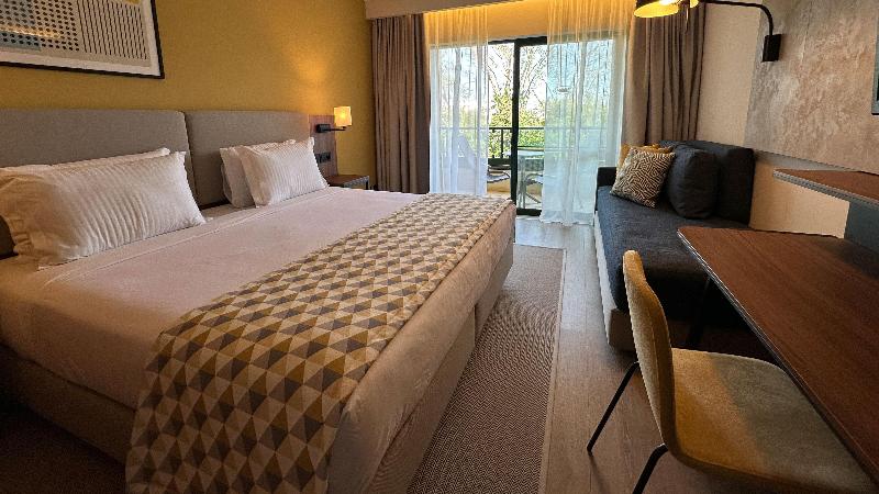 Holiday Inn Algarve Albufeira, an IHG Hotel - Oda