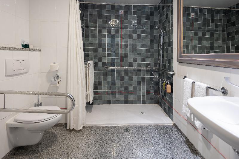Holiday Inn Algarve Albufeira, an IHG Hotel - Oda