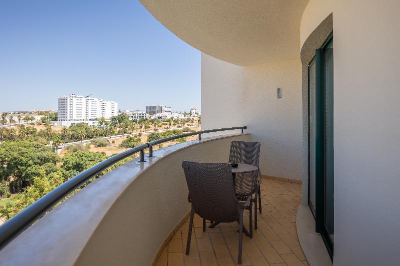 Holiday Inn Algarve Albufeira, an IHG Hotel - Oda