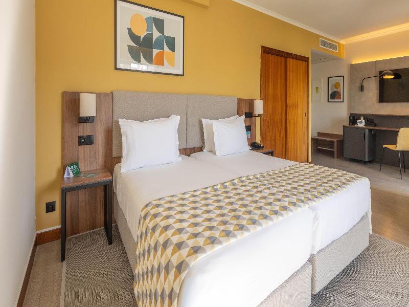 Holiday Inn Algarve Albufeira, an IHG Hotel - Oda