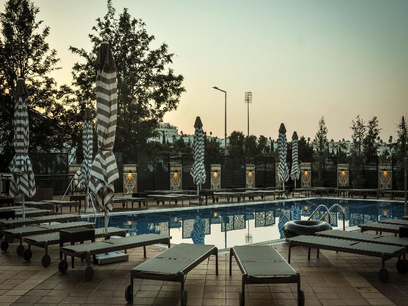 Holiday Inn Algarve Albufeira, an IHG Hotel - Havuz