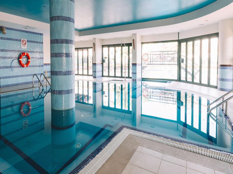 Holiday Inn Algarve Albufeira, an IHG Hotel - Havuz