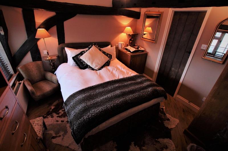 Drapers Hotel - Genel
