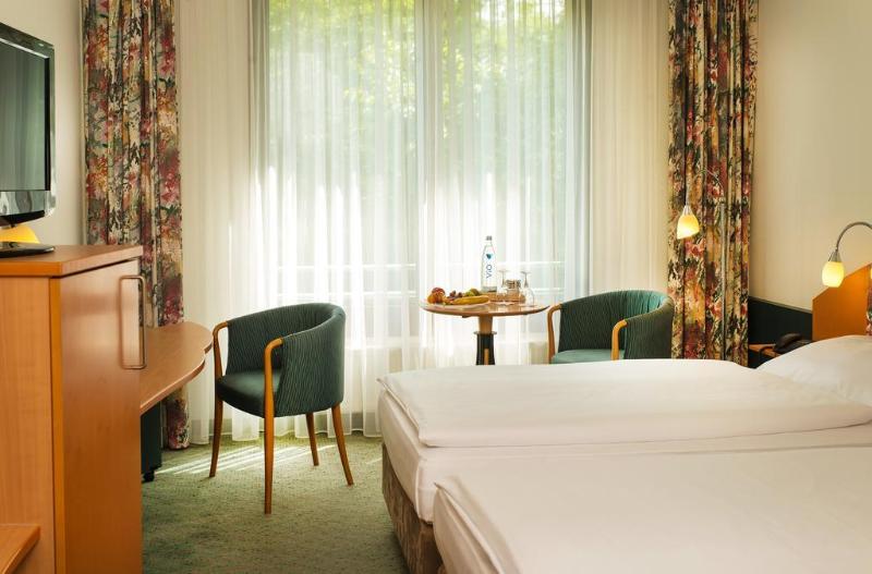 Trans World Hotel Kranichhöhe - Genel