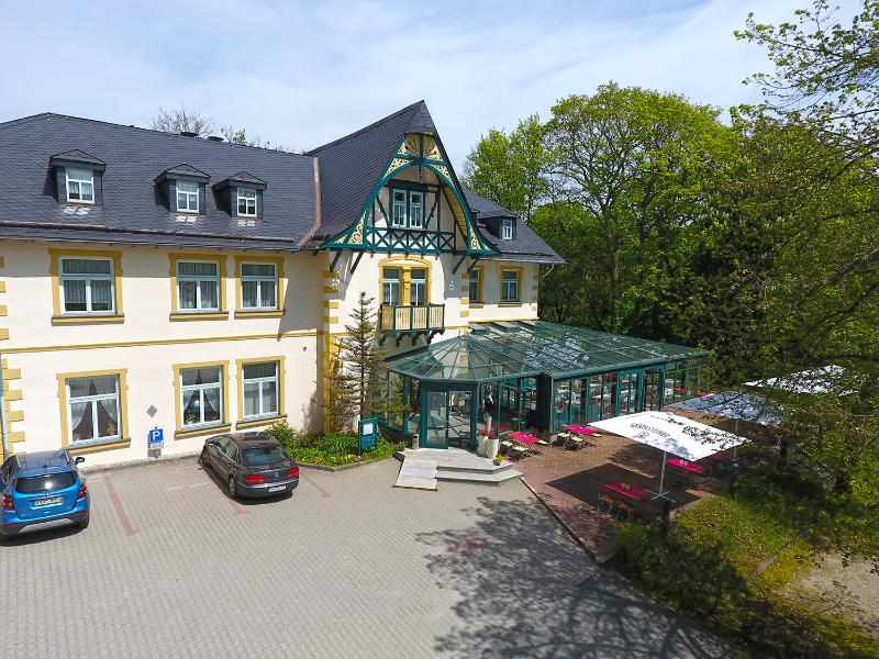 Parkhotel Waldschlösschen - Genel