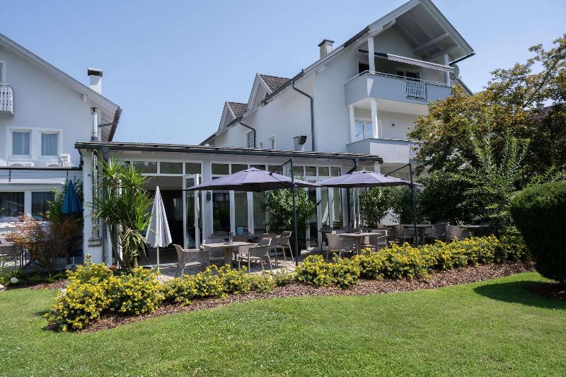 Villa Flora - Genel