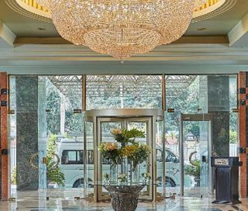 Triumph Plaza Hotel - Lobi