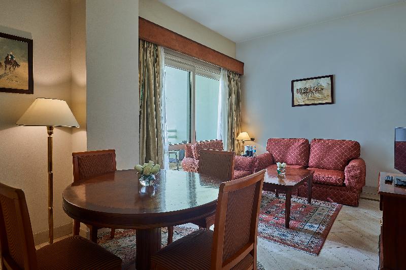Triumph Plaza Hotel - Oda