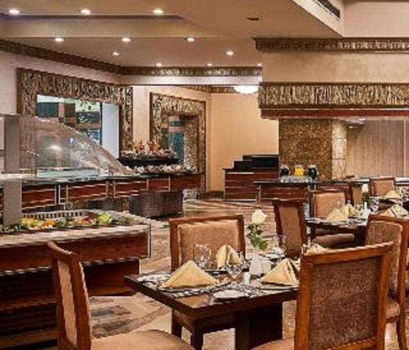 Triumph Plaza Hotel - Restoran