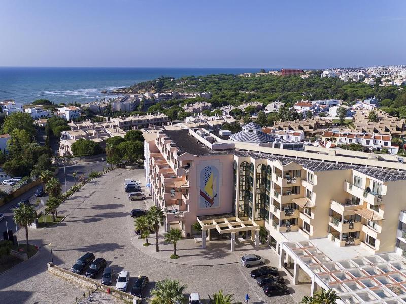Balaia Plaza - Genel