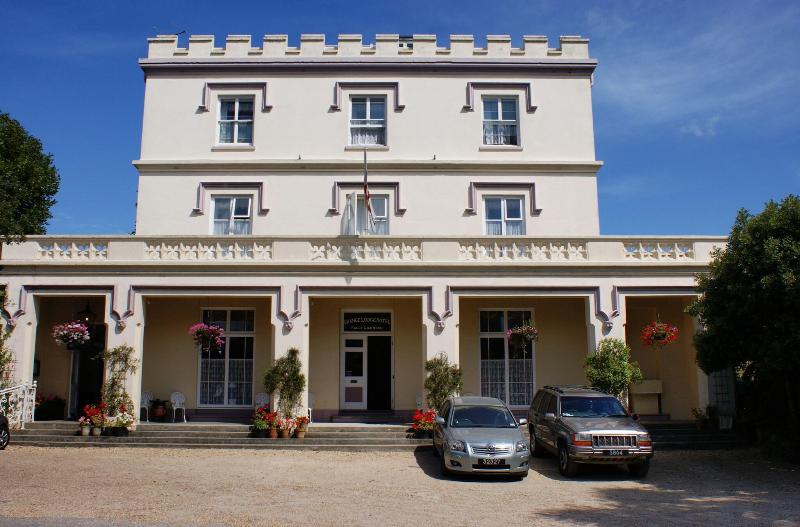 Grange Lodge - Genel