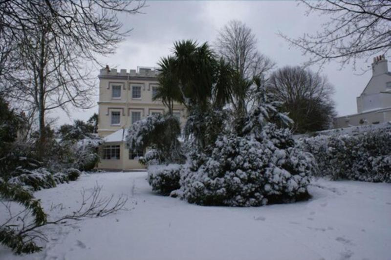 Grange Lodge - Genel