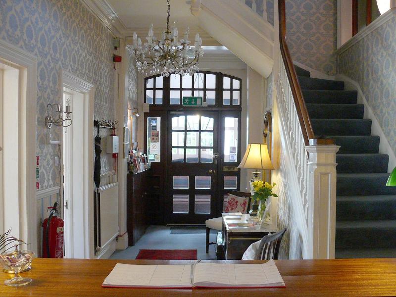 Chester Court Hotel - Lobi