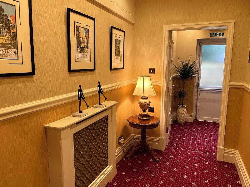 Chester Court Hotel - Genel