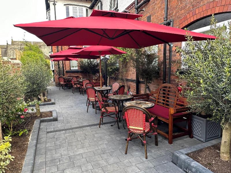 Chester Court Hotel - Teras