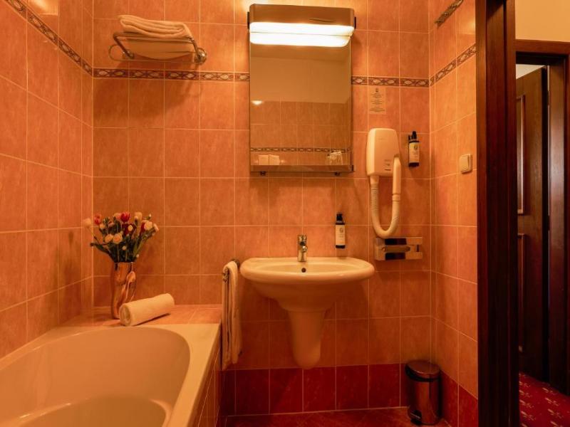 LH Hotel Gold - Oda