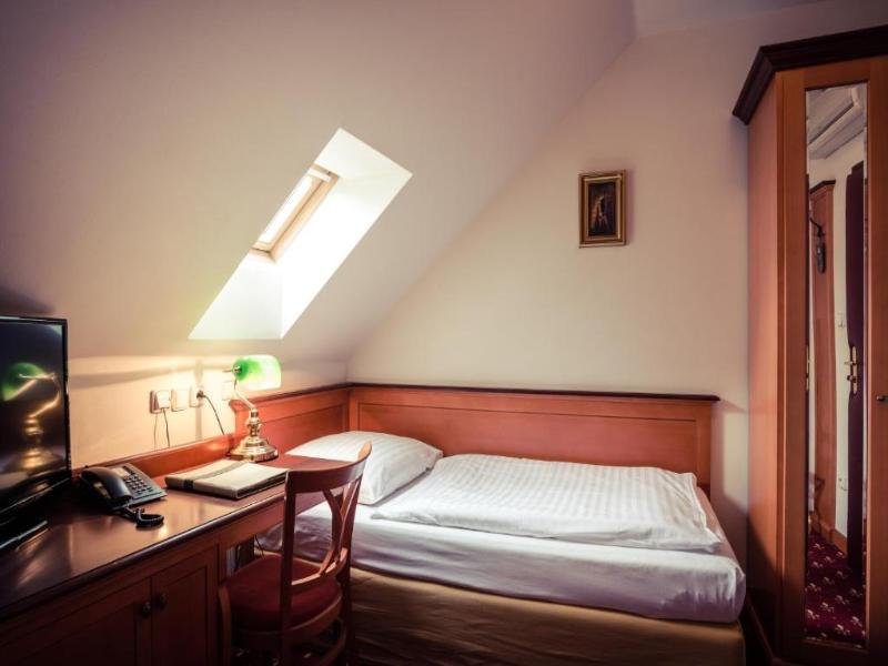 LH Hotel Gold - Oda