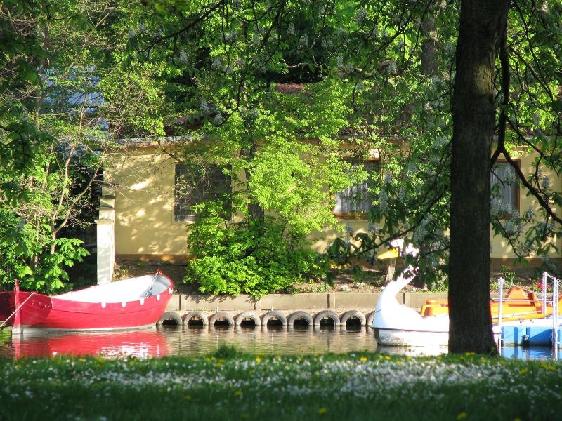 Parkhotel am Großen Teich - Genel