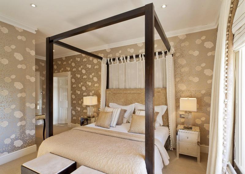 Rowton Hall - Oda