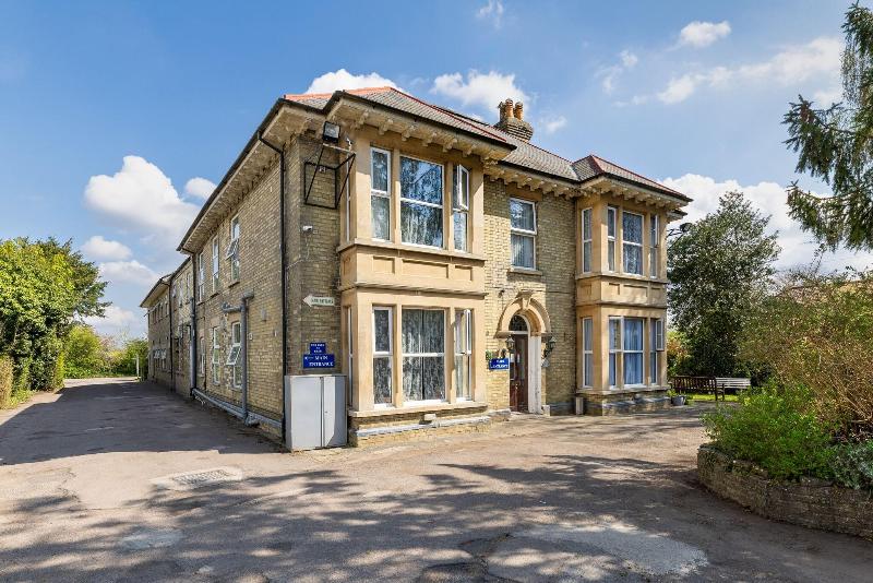 Shelford Lodge - Genel