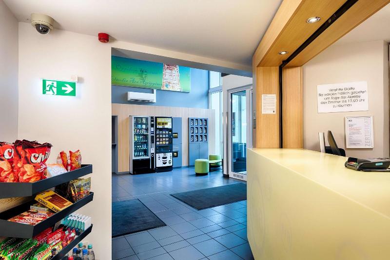 B&B Hotel Köln-Frechen - Lobi