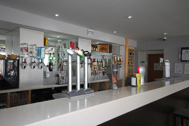 Holiday Inn Express Nuneaton - Bar