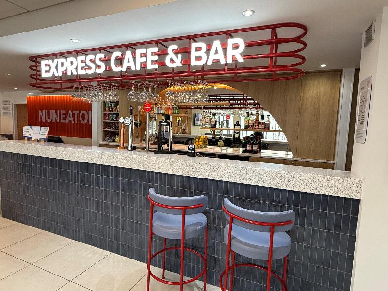 Holiday Inn Express Nuneaton - Bar