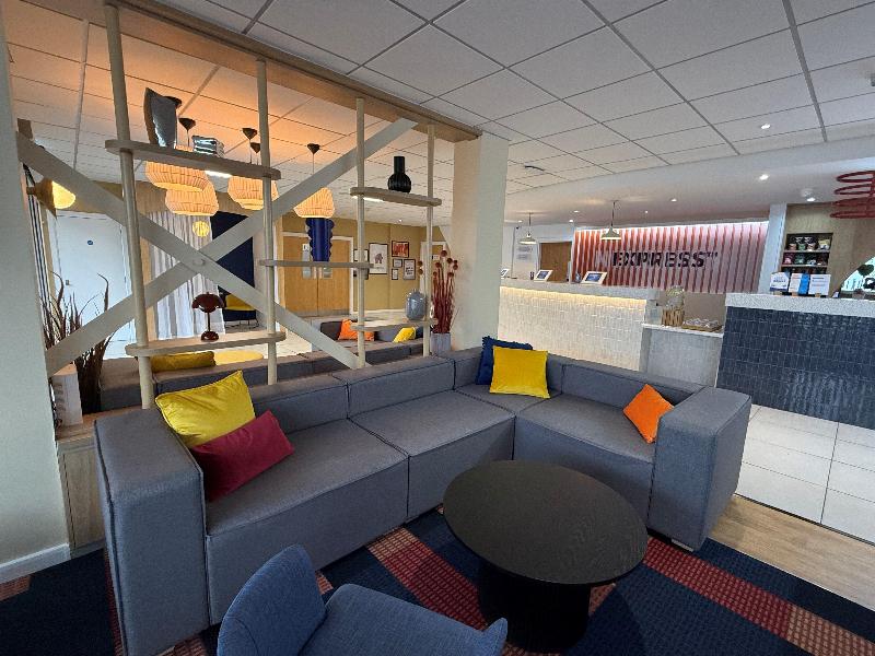Holiday Inn Express Nuneaton - Bar