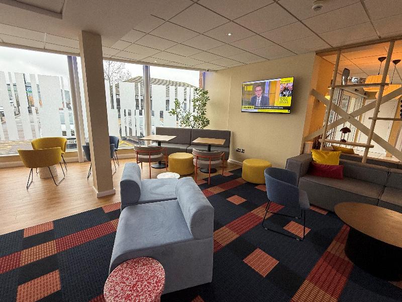 Holiday Inn Express Nuneaton - Bar
