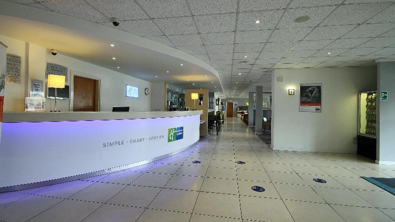 Holiday Inn Express Nuneaton - Genel