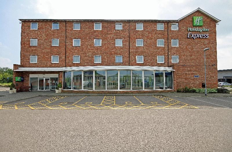 Holiday Inn Express Nuneaton - Genel