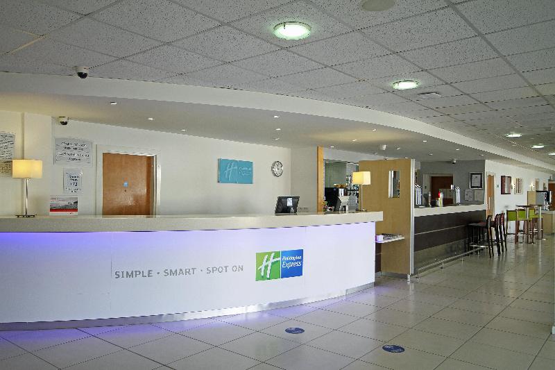 Holiday Inn Express Nuneaton - Genel