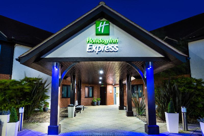 Holiday Inn Express Colchester - Genel