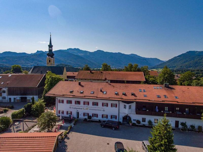 Landhotel Goldener Pflug - Genel