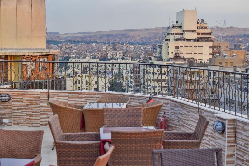 Amin Hotel - Teras