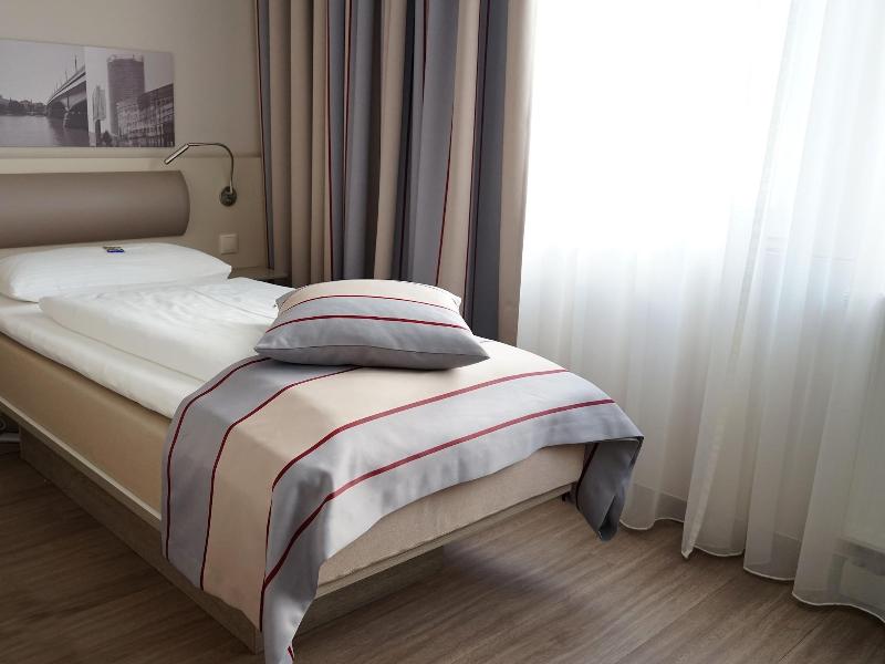 Hotel Bonn City - Oda