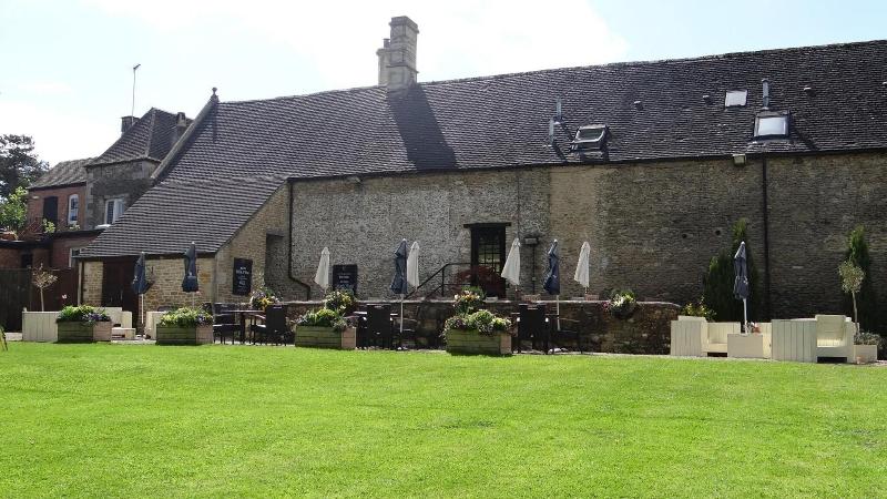 The Colesbourne Inn - Genel