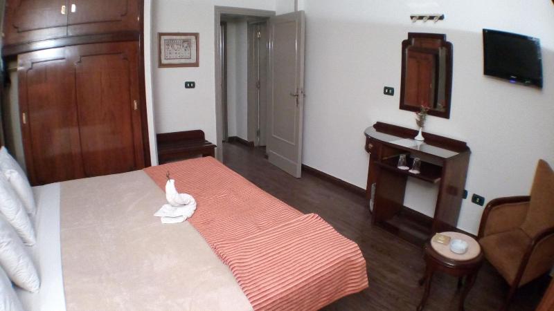 Zayed Hotel - Oda